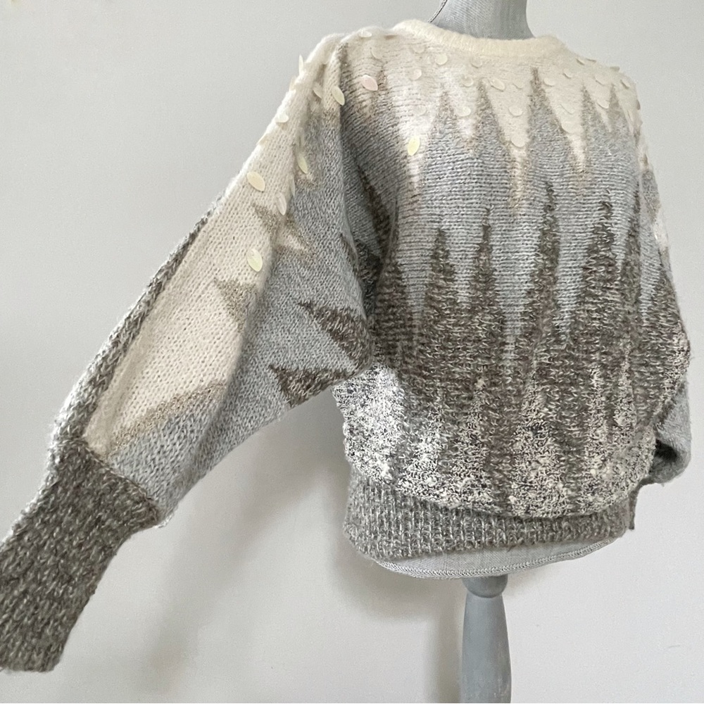 Vintage 80’s 90’s sequin sweater grey and cream geometric dolman batwing style